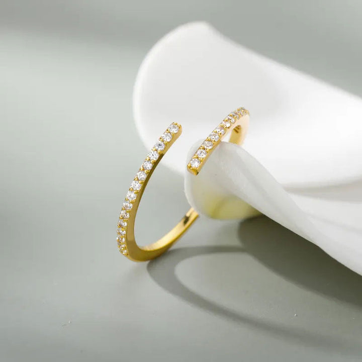Eliandrea | Classic Zirconia Ring