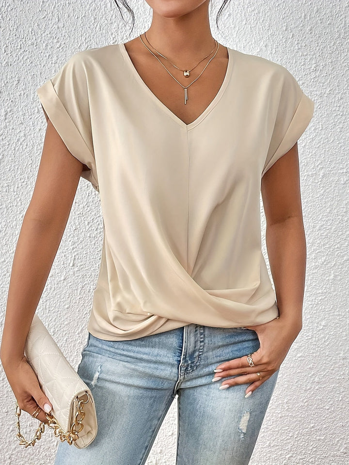 Zoe - The V-Neck Relaxed Fit T-Shirt Zenvora