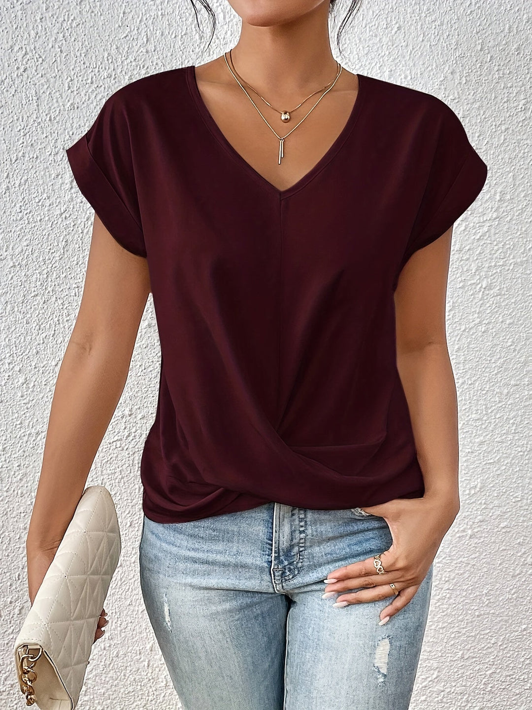Zoe - The V-Neck Relaxed Fit T-Shirt Zenvora