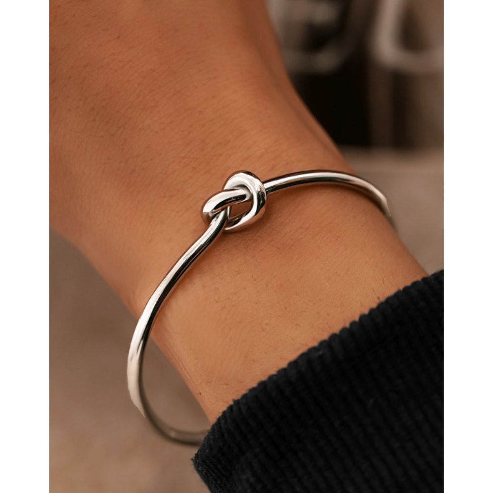 Eternity Knot Bracelet Zenvora