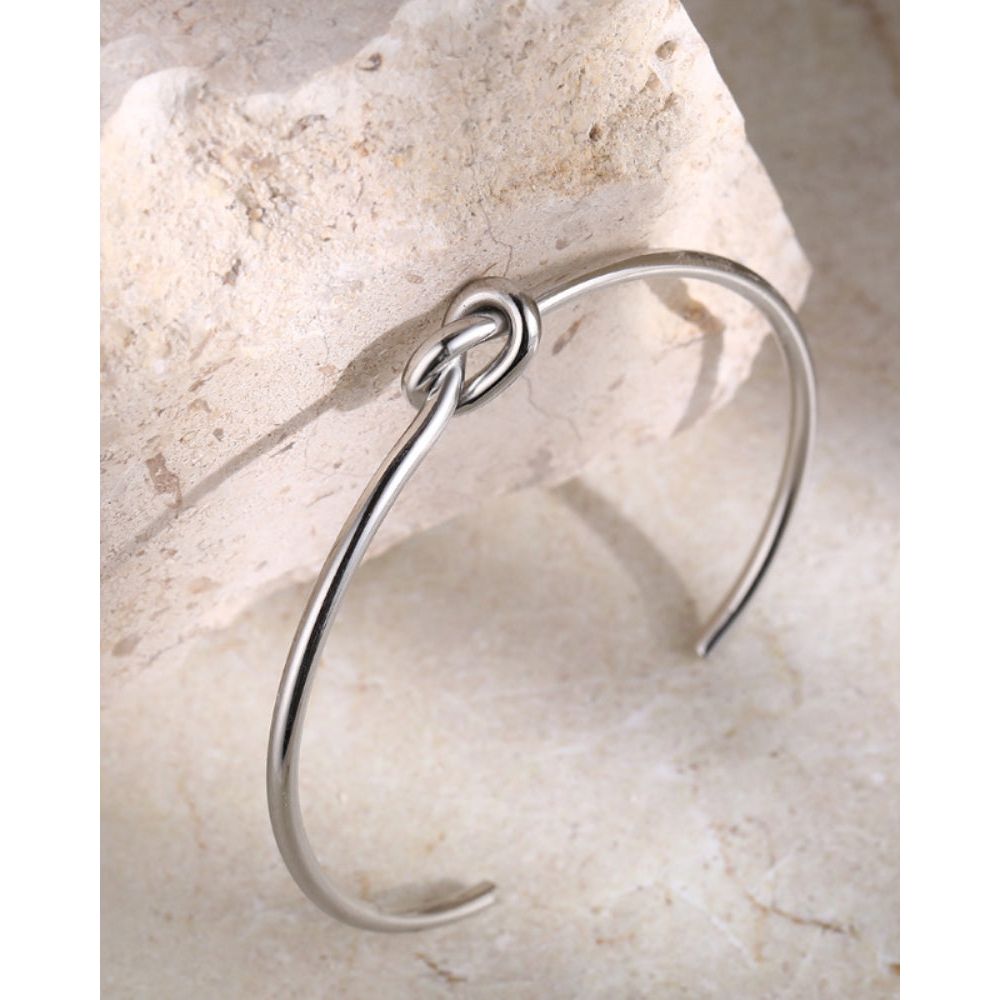Eternity Knot Bracelet Zenvora