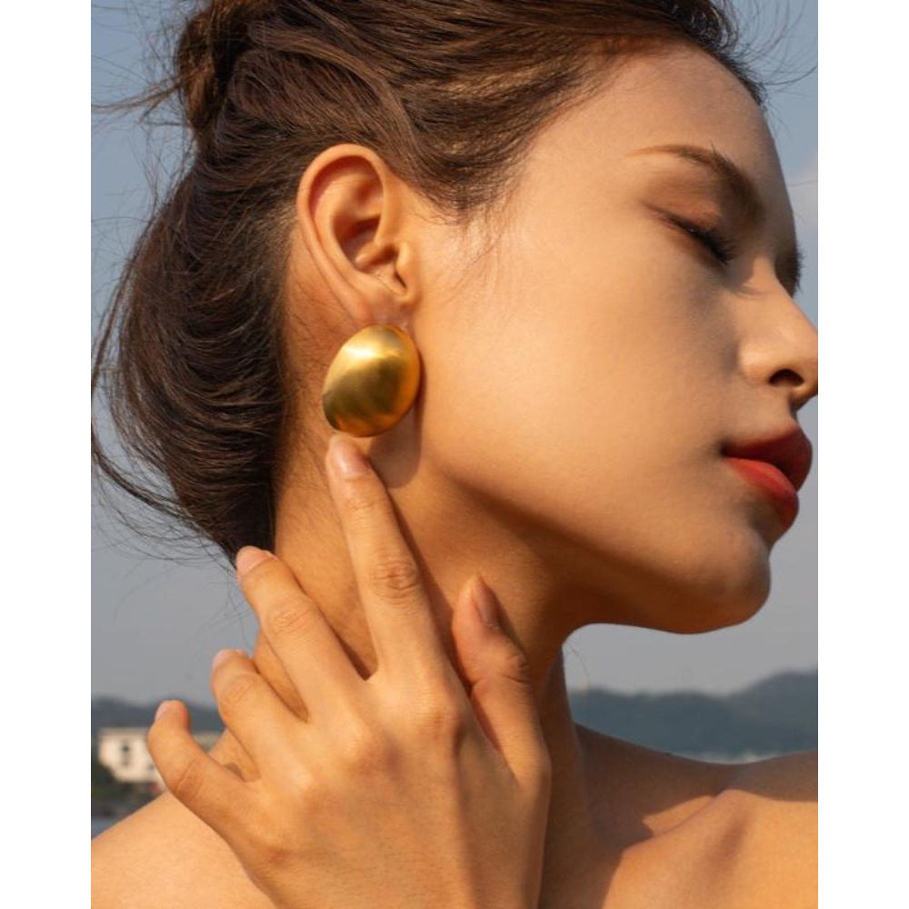 Orova Shield Earrings Zenvora