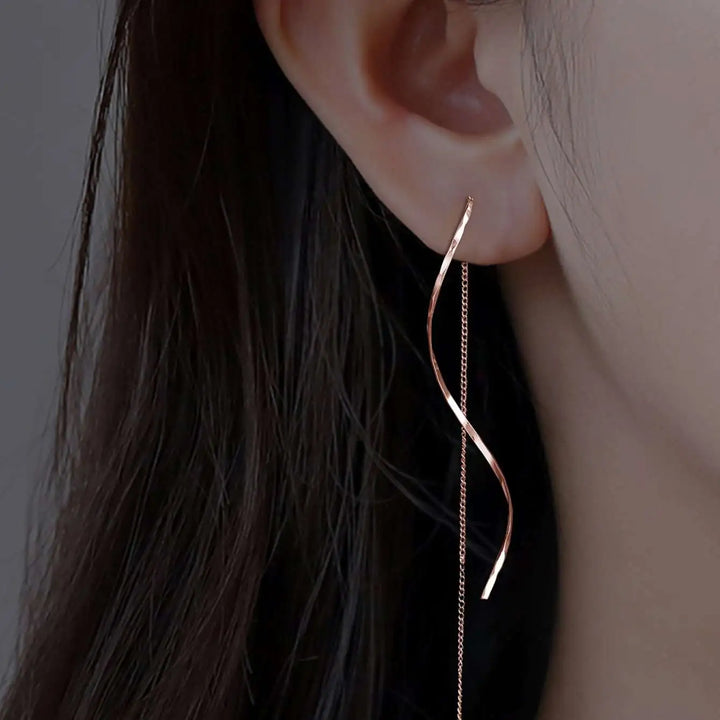 Jane | Long Earrings with Wavy Design