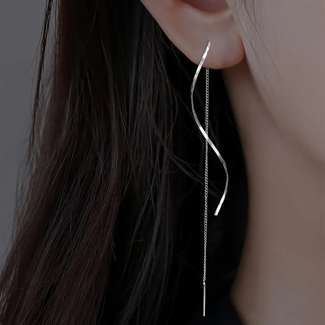 Jane | Long Earrings with Wavy Design