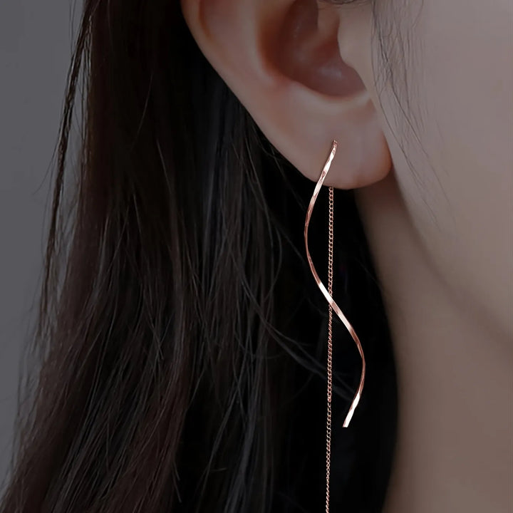 Jane | Long Earrings with Wavy Design
