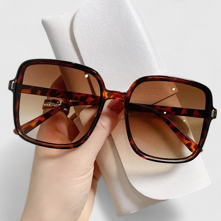 Emalynn | Elegant Sunglasses Tortoise