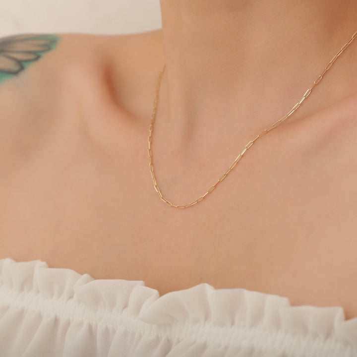 Tiaralynn | Small Paper Necklace