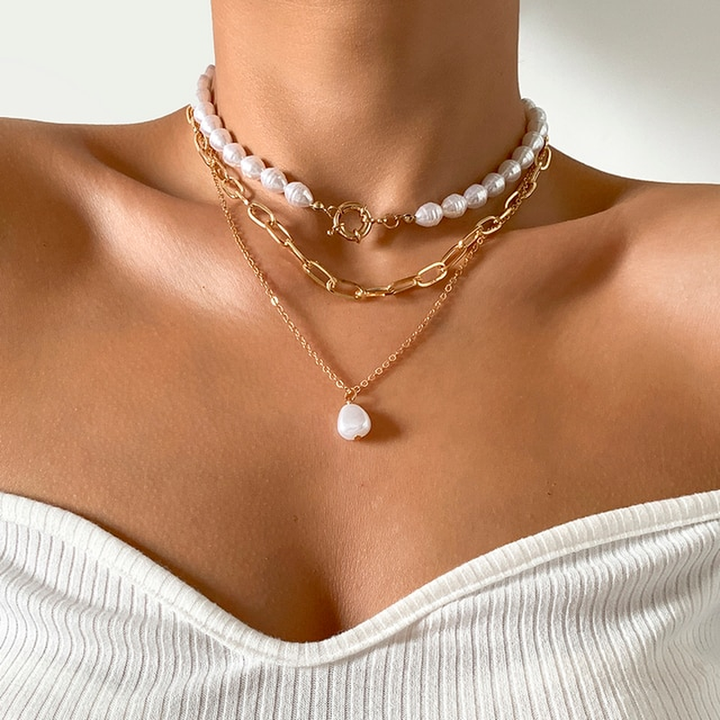 Moon | Pearl Necklace in Multi-Layer Design